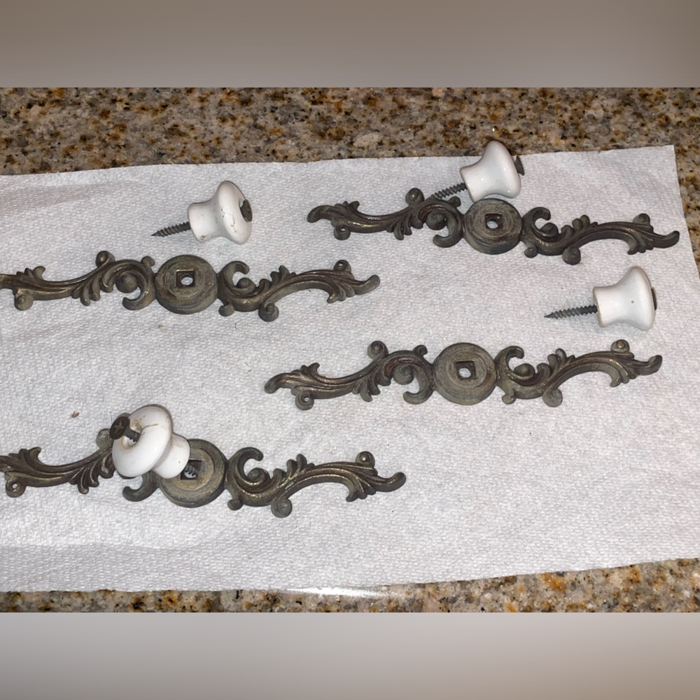 Vintage Style Drawer Pulls with White Knobs